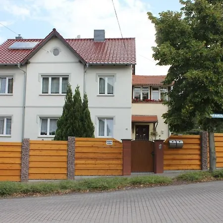 Private Zimmer Grosse Naumburg  Exterior photo